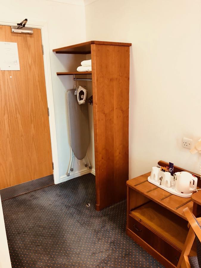 Stoneleigh Park Lodge Ashow 외부 사진